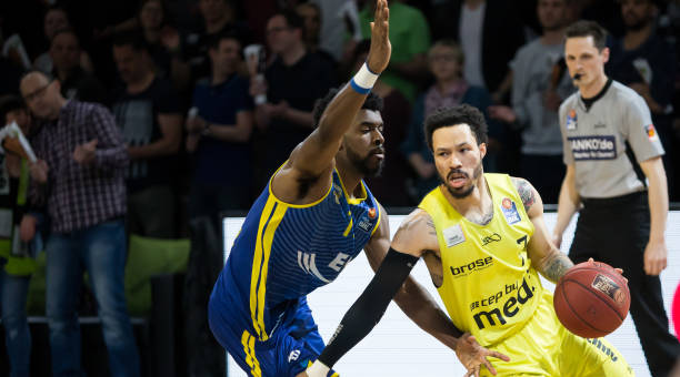 各种因素影 各种因素影